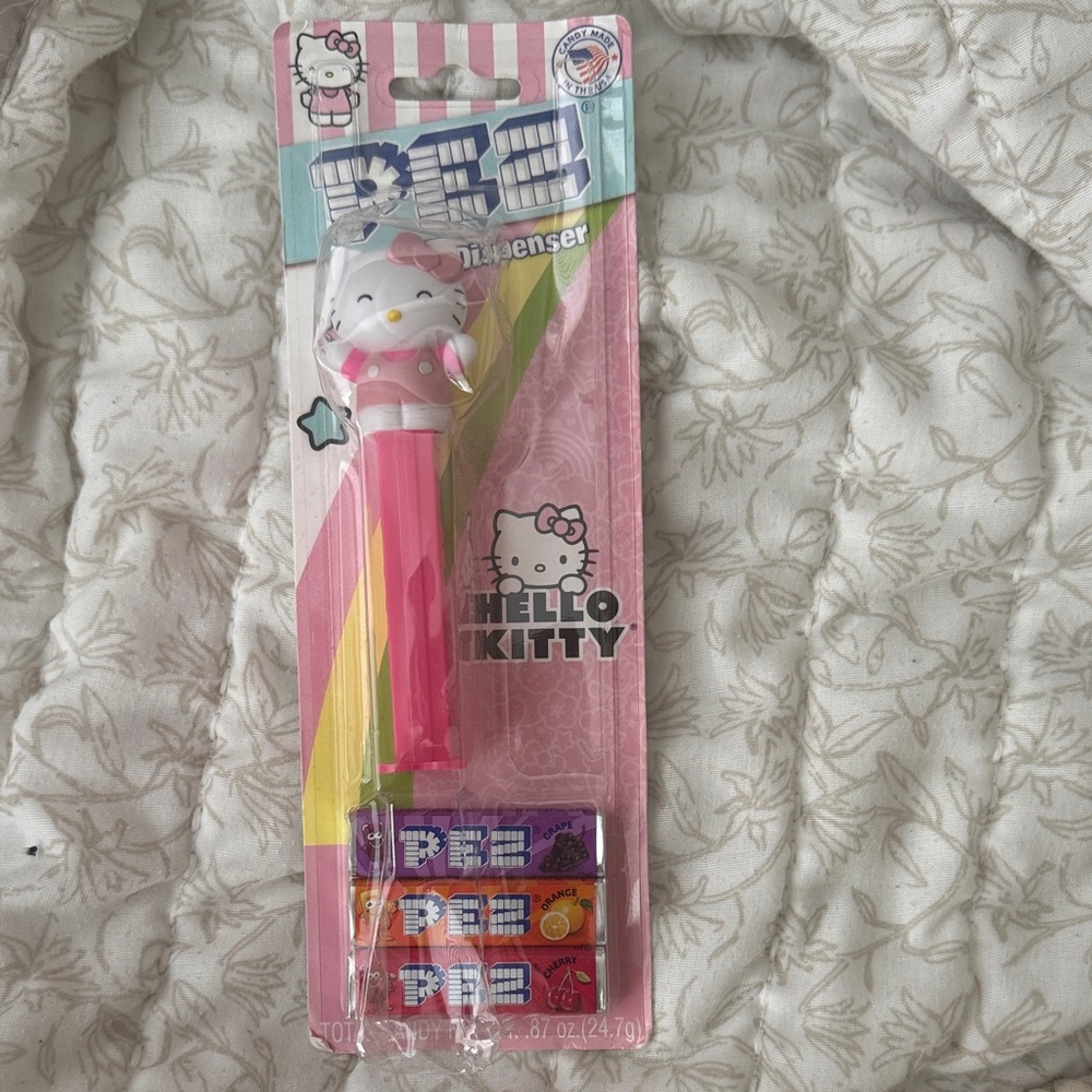 Hello Kitty PEZ Dispenser - Pink